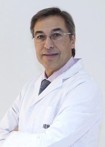 Doctor endokrinologoa Kevin Rubio